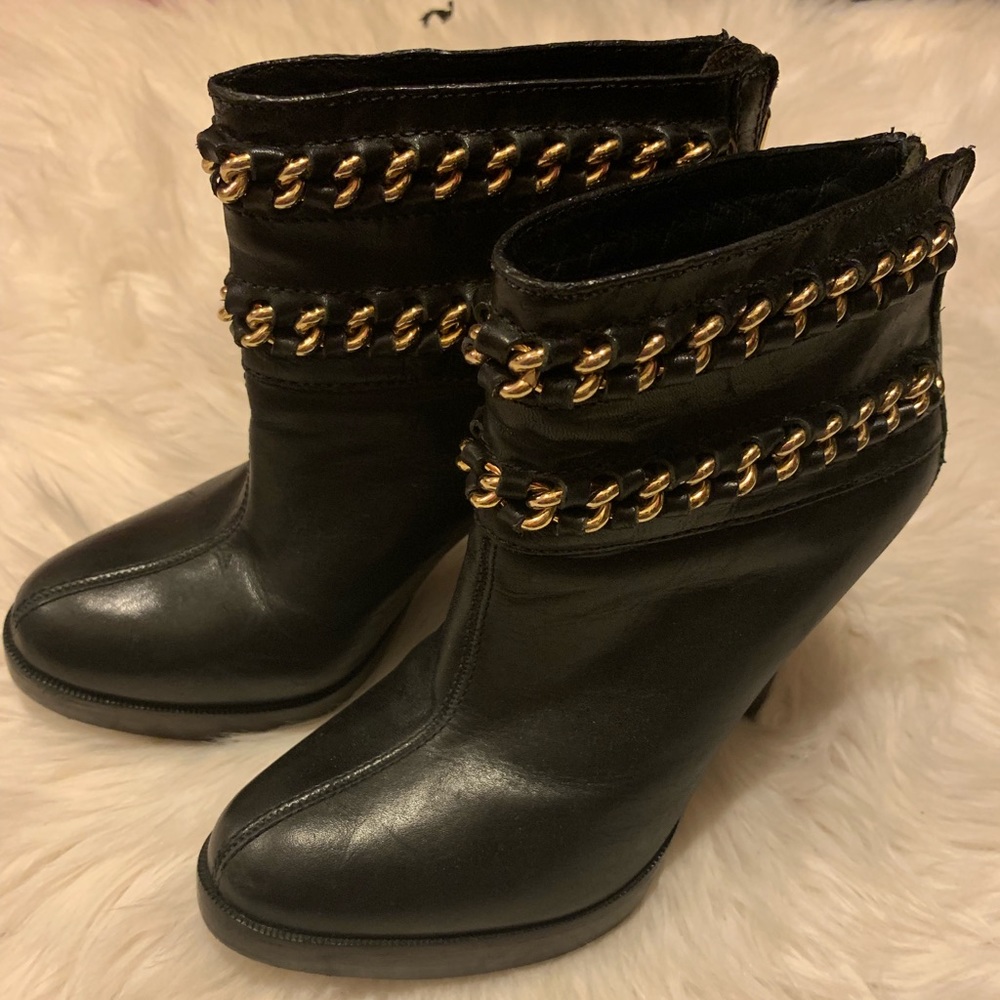 Sexy TB black/chain booties